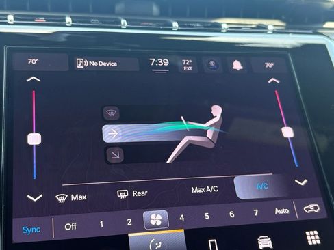 New 2026 Jeep Grand Cherokee Laredo AWD/4WD image 25