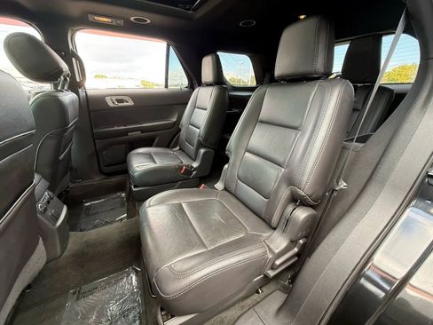 Used 2013 Ford Explorer XLT AWD/4WD image 10