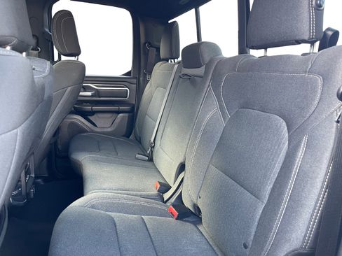Used 2019 RAM 1500 Big Horn AWD/4WD image 7