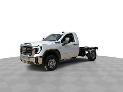 New 2025 GMC Sierra 2500 Pro w/ Convenience Package