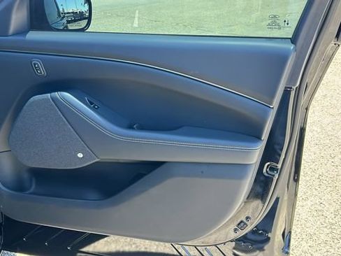 Used 2024 Ford Mustang Mach-E Premium image 10