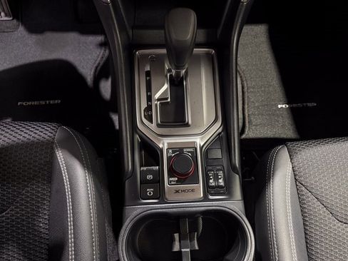 Used 2022 Subaru Forester Premium image 19