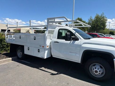 Used 2017 GMC Sierra 3500 2WD Regular Cab image 2