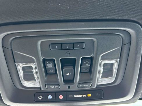 Used 2020 Chevrolet Silverado 2500 High Country w/ Z71 Off-Road Package image 27