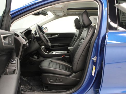 Used 2022 Ford Edge SEL w/ Convenience Package image 16