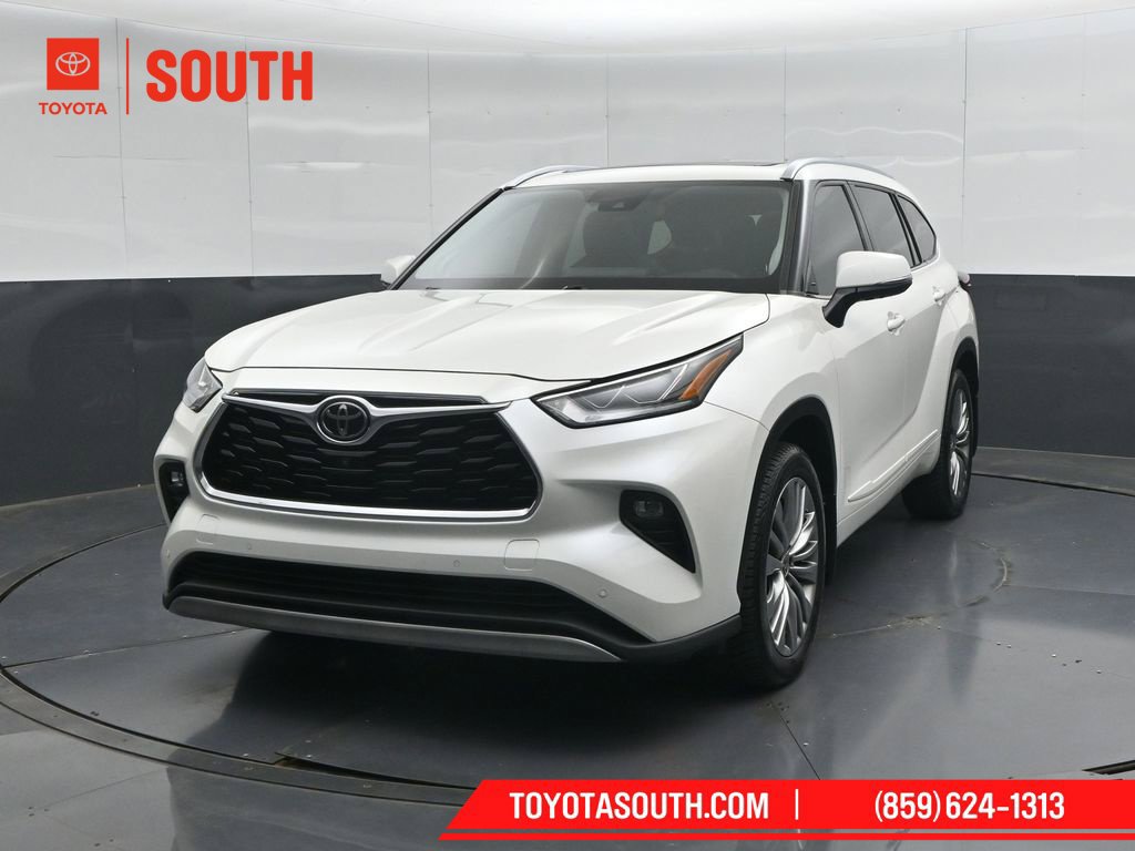 Used 2021 Toyota Highlander Platinum AWD/4WD image 5