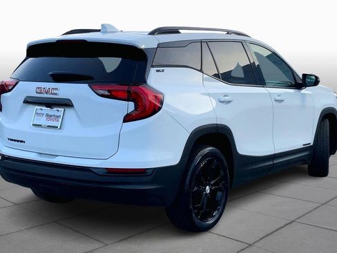 Used 2020 GMC Terrain SLT w/ Elevation Edition image 13