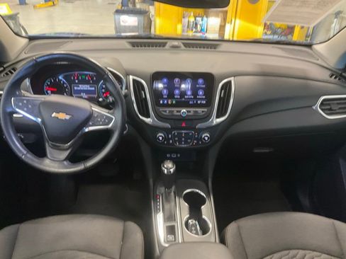Used 2019 Chevrolet Equinox LT w/ Sun & Navigation Package FWD image 13