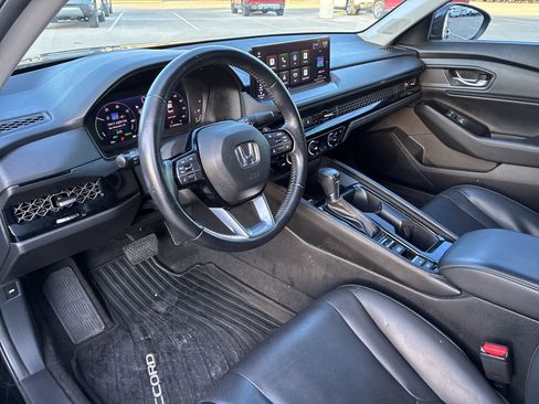 Certified 2023 Honda Accord Touring image 2