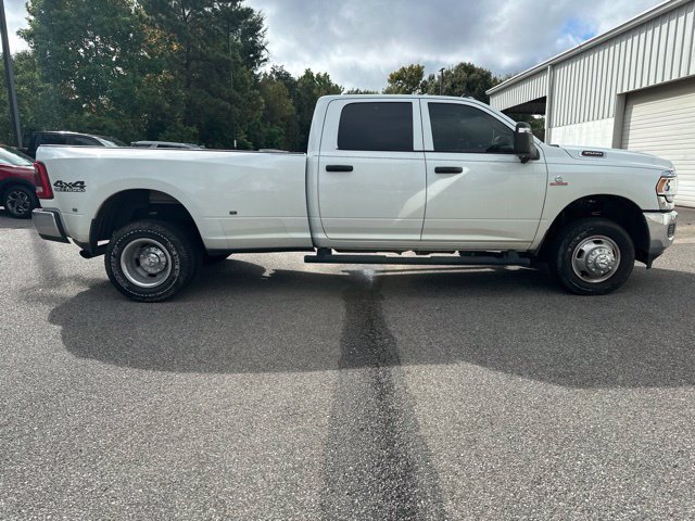 Used 2024 RAM 3500 Tradesman w/ Towing Technology Group AWD/4WD image 6