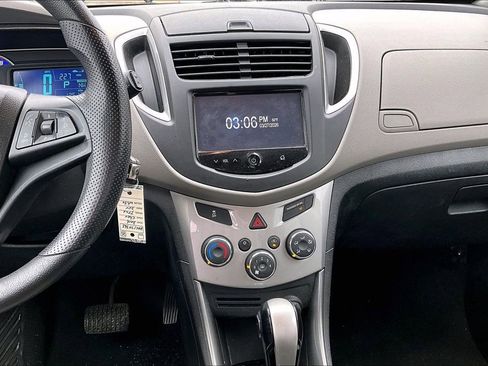 Used 2016 Chevrolet Trax LT image 8