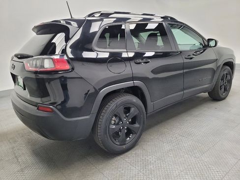 Used 2019 Jeep Cherokee Latitude Plus AWD/4WD image 10