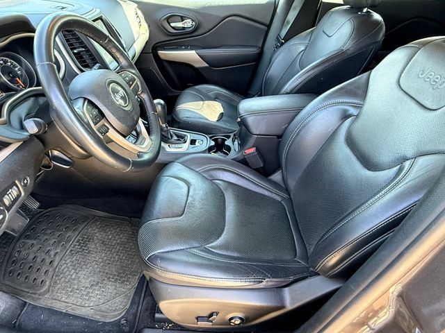 Used 2018 Jeep Cherokee Limited w/ Luxury Group FWD image 24