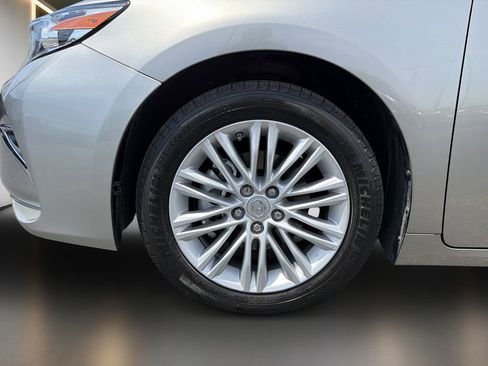 Used 2017 Lexus ES 350 w/ Accessory Package 2 FWD image 9