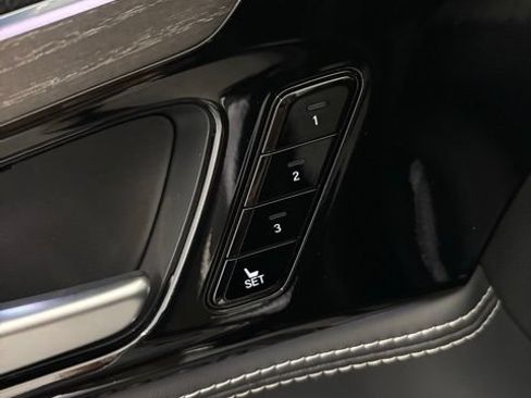 Used 2026 Acura MDX SH-AWD w/ Advance Package image 13