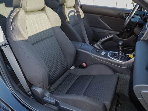 Used 2024 Toyota GR86 RWD image 19