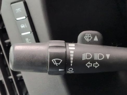 Used 2018 GMC Savana 2500 w/ Driver Convenience Package image 27