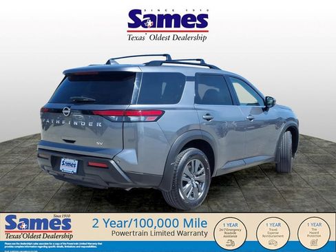 Used 2024 Nissan Pathfinder SV FWD image 3
