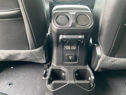 Used 2021 Jeep Gladiator Overland AWD/4WD image 28
