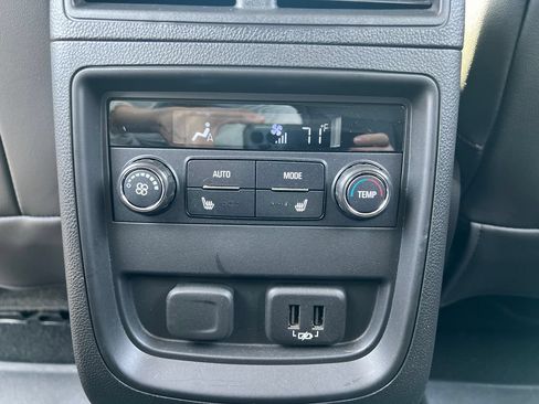 Used 2020 Buick Envision Essence AWD/4WD image 15