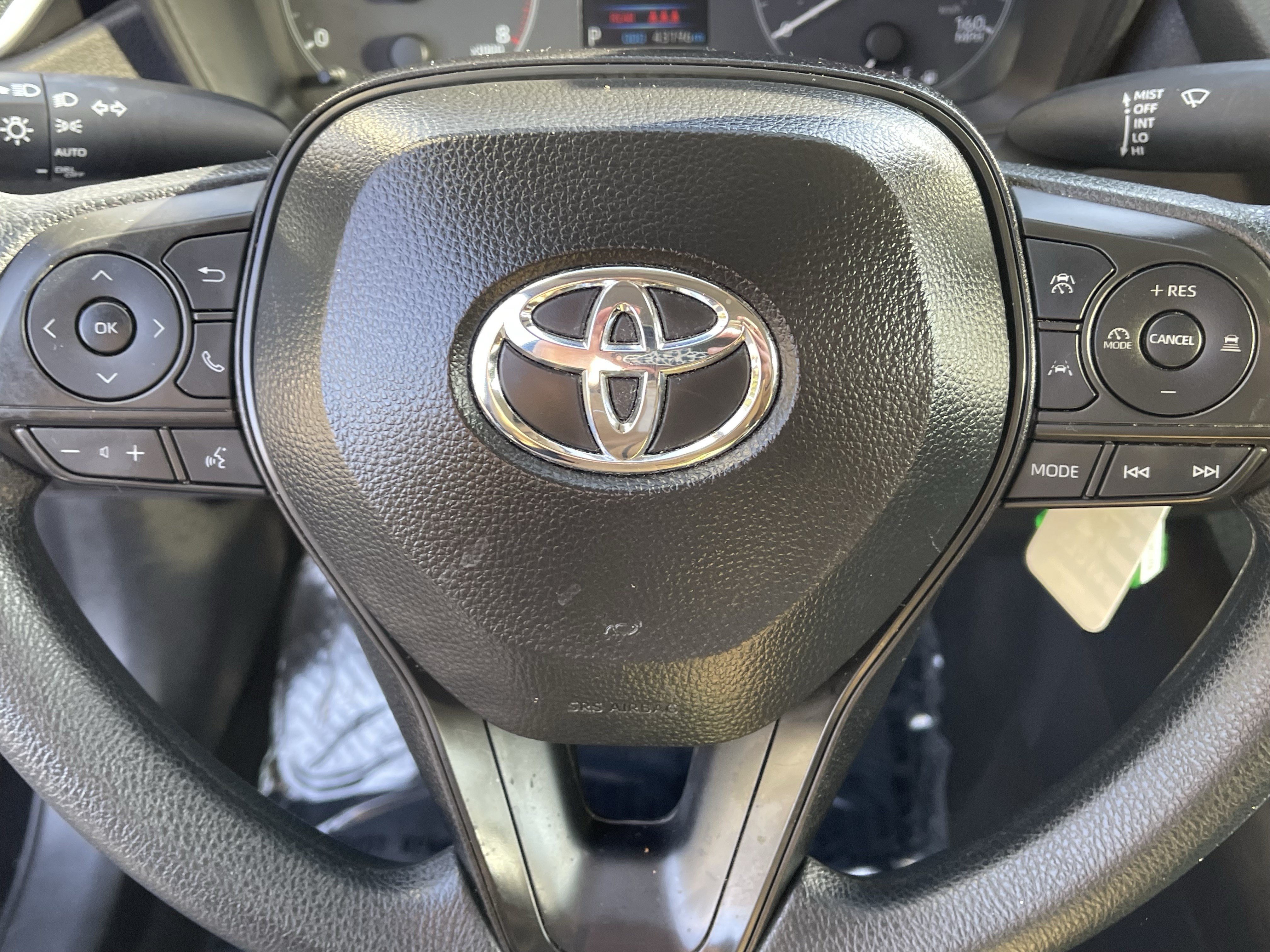 Certified 2025 Toyota Corolla LE FWD image 17