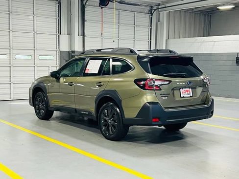 Used 2025 Subaru Outback Onyx Edition AWD/4WD image 16