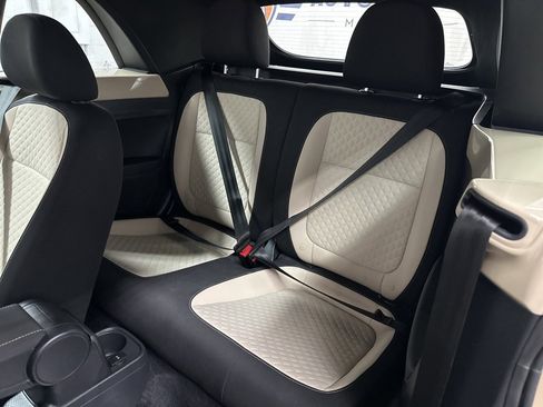 Used 2019 Volkswagen Beetle 2.0T SE image 33