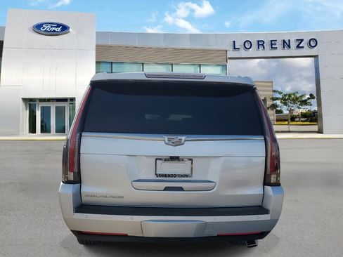 Used 2017 Cadillac Escalade ESV Platinum image 6