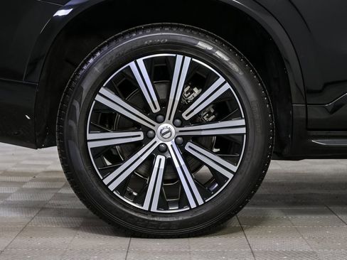 Certified 2023 Volvo XC90 B5 Core image 41