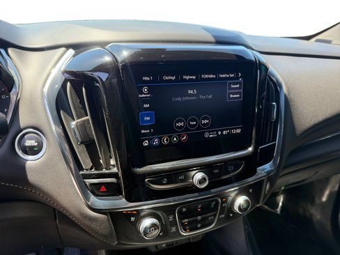 Used 2023 Chevrolet Traverse Premier AWD/4WD image 12