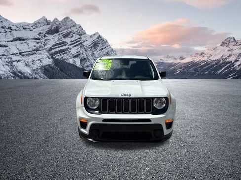 New 2023 Jeep Renegade Latitude image 8