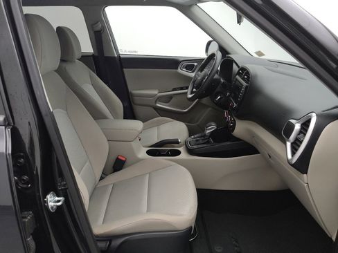 Used 2024 Kia Soul LX image 21