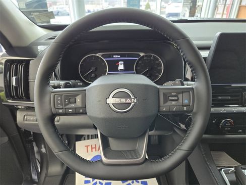 New 2026 Nissan Pathfinder SV image 9