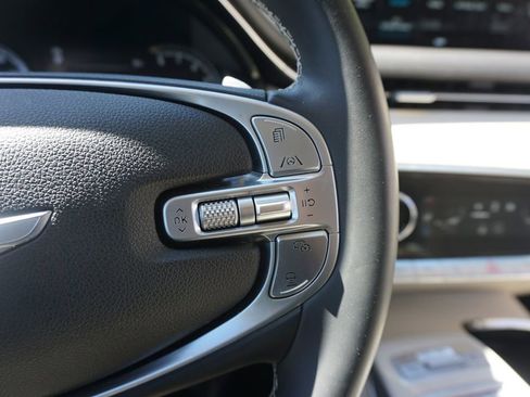 Used 2023 Genesis GV70 2.5T Advanced w/ Advanced Package image 9