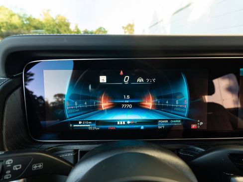 Used 2025 Mercedes-Benz G 63 AMG AMG G 63 image 91