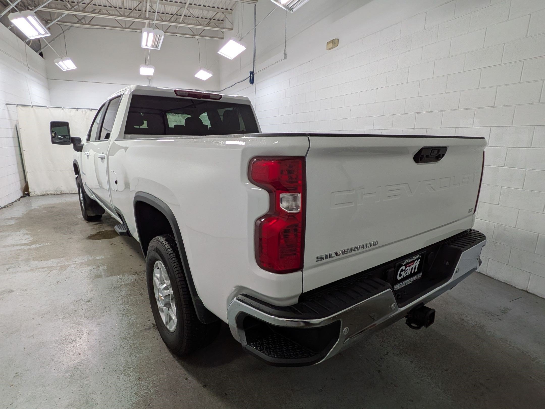 Used 2025 Chevrolet Silverado 3500 LT w/ Safety Package AWD/4WD image 9