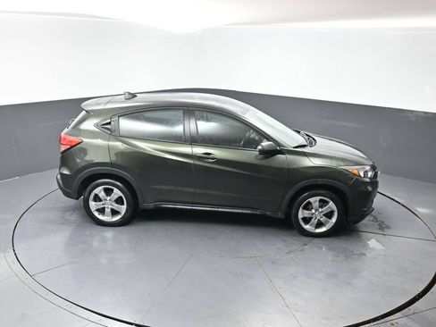 Used 2018 Honda HR-V LX image 14