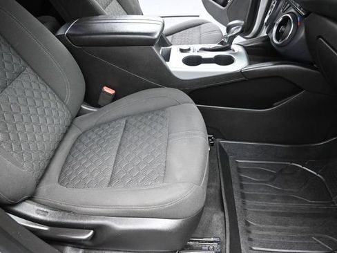Used 2021 Chevrolet Blazer LT FWD image 28