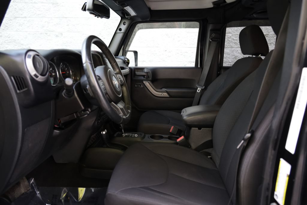 Used 2014 Jeep Wrangler Unlimited Sport w/ Quick Order Package 24S AWD/4WD image 12