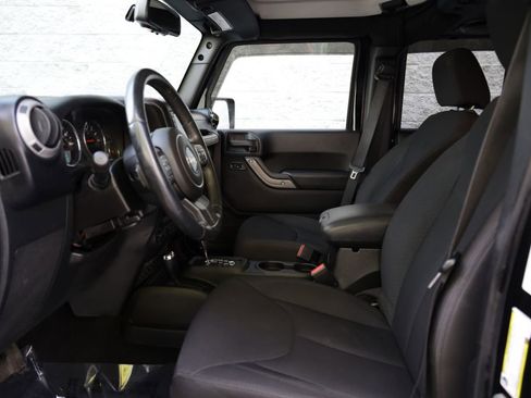 Used 2014 Jeep Wrangler Unlimited Sport w/ Quick Order Package 24S AWD/4WD image 12