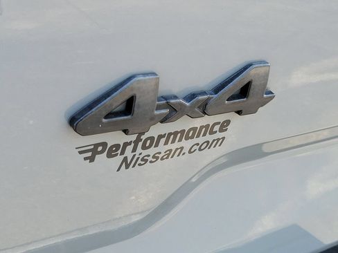 Used 2021 Toyota Tundra SR5 w/ SR5 Upgrade Package AWD/4WD image 12