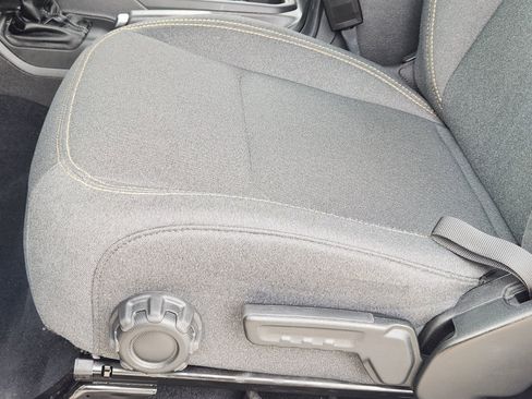 Used 2025 Jeep Wrangler Sahara w/ Safety Group image 33