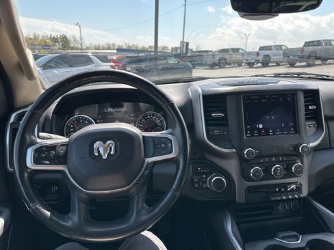 Used 2020 RAM 1500 Big Horn AWD/4WD image 14