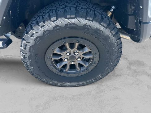 Used 2022 Jeep Wrangler Unlimited Rubicon AWD/4WD image 13
