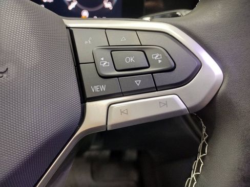 New 2026 Volkswagen Tiguan SE image 28