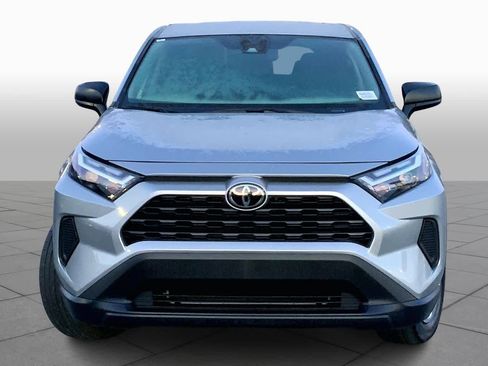 Used 2024 Toyota RAV4 LE image 4