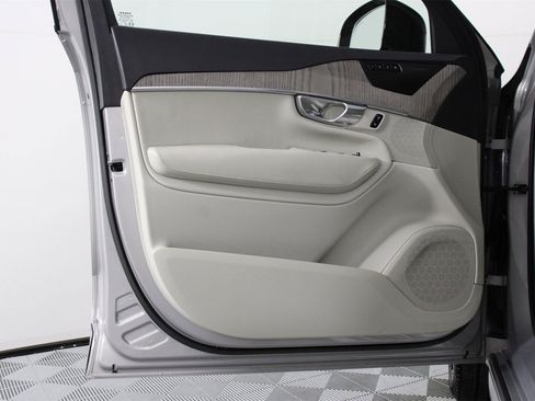 Certified 2023 Volvo XC90 T8 Plus image 17