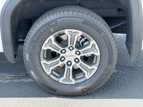 Used 2026 GMC Sierra 1500 SLT AWD/4WD image 33