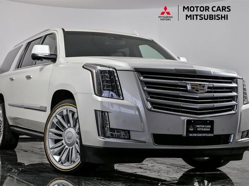 Used 2015 Cadillac Escalade ESV Platinum image 1