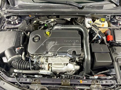 Used 2022 Chevrolet Malibu RS FWD image 32